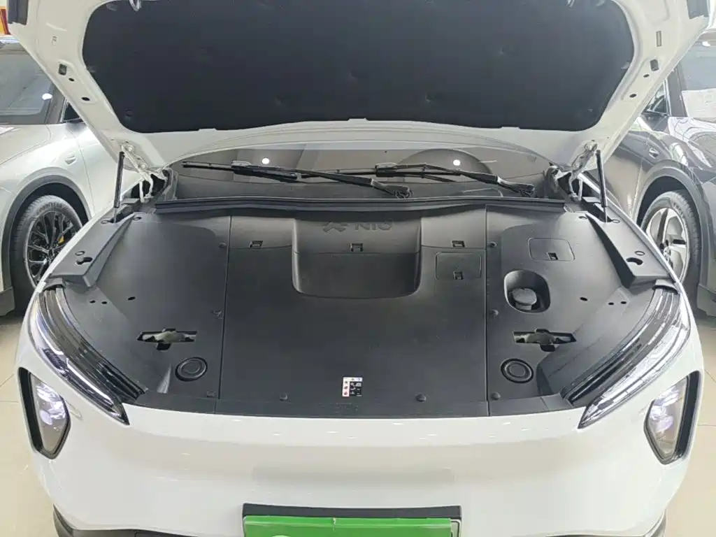 Фото 20 - NIO ES6