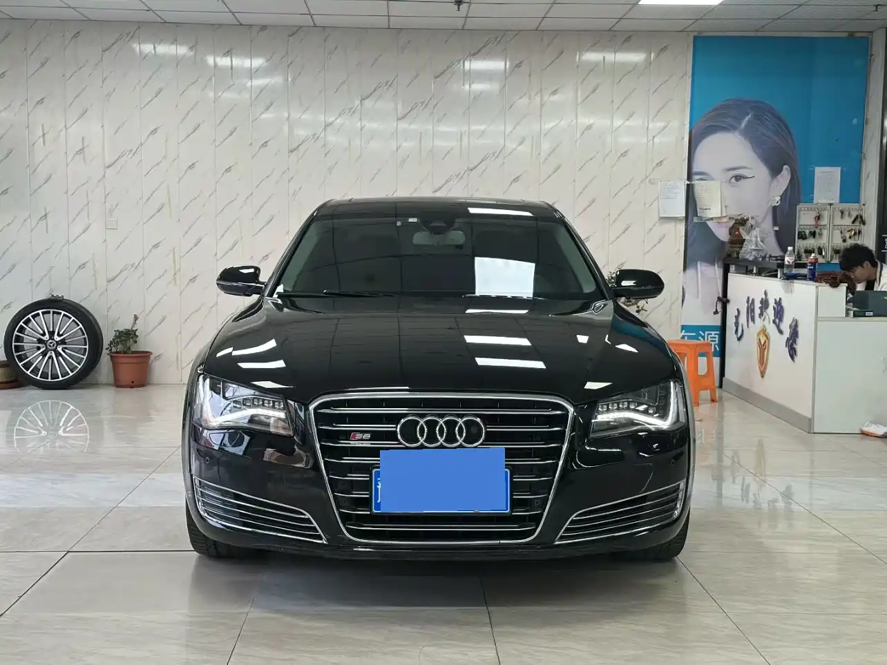 Audi A8 2013 A8L 55 TFSI quattro Luxury фото 2