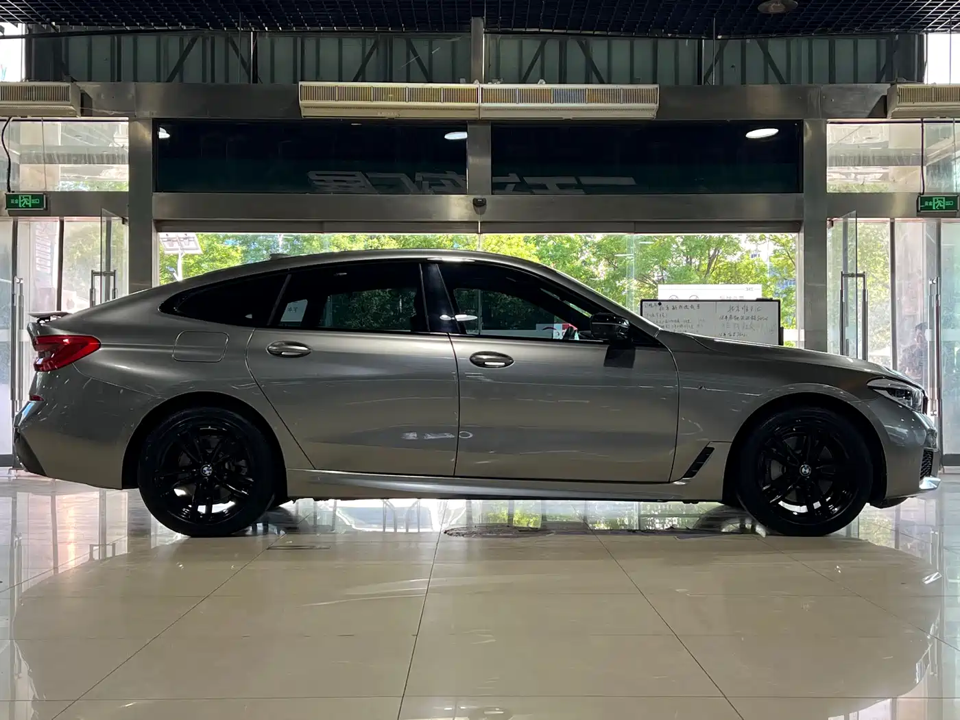 BMW 6 Series GT 2019 630i M Sport Package фото 7