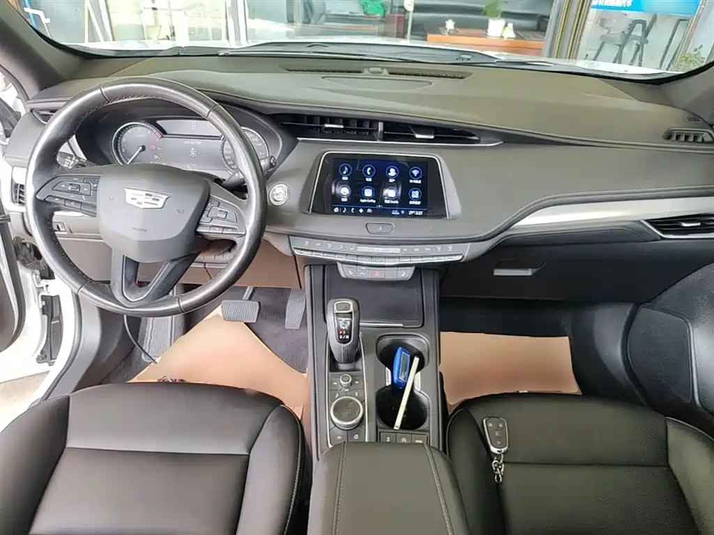 Cadillac XT4 2018 Model 28T 2WD Luxury фото 10