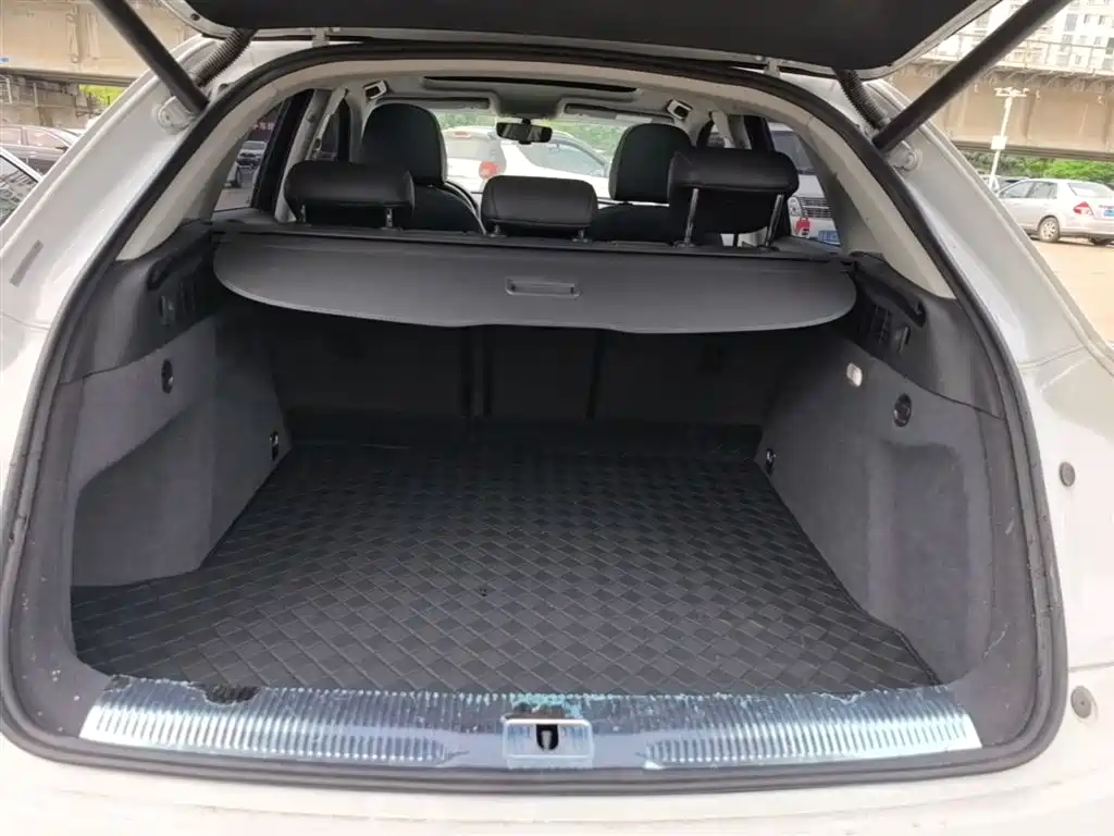 Audi Q3 2018 30 TFSI Fashion Collector's Edition фото 15