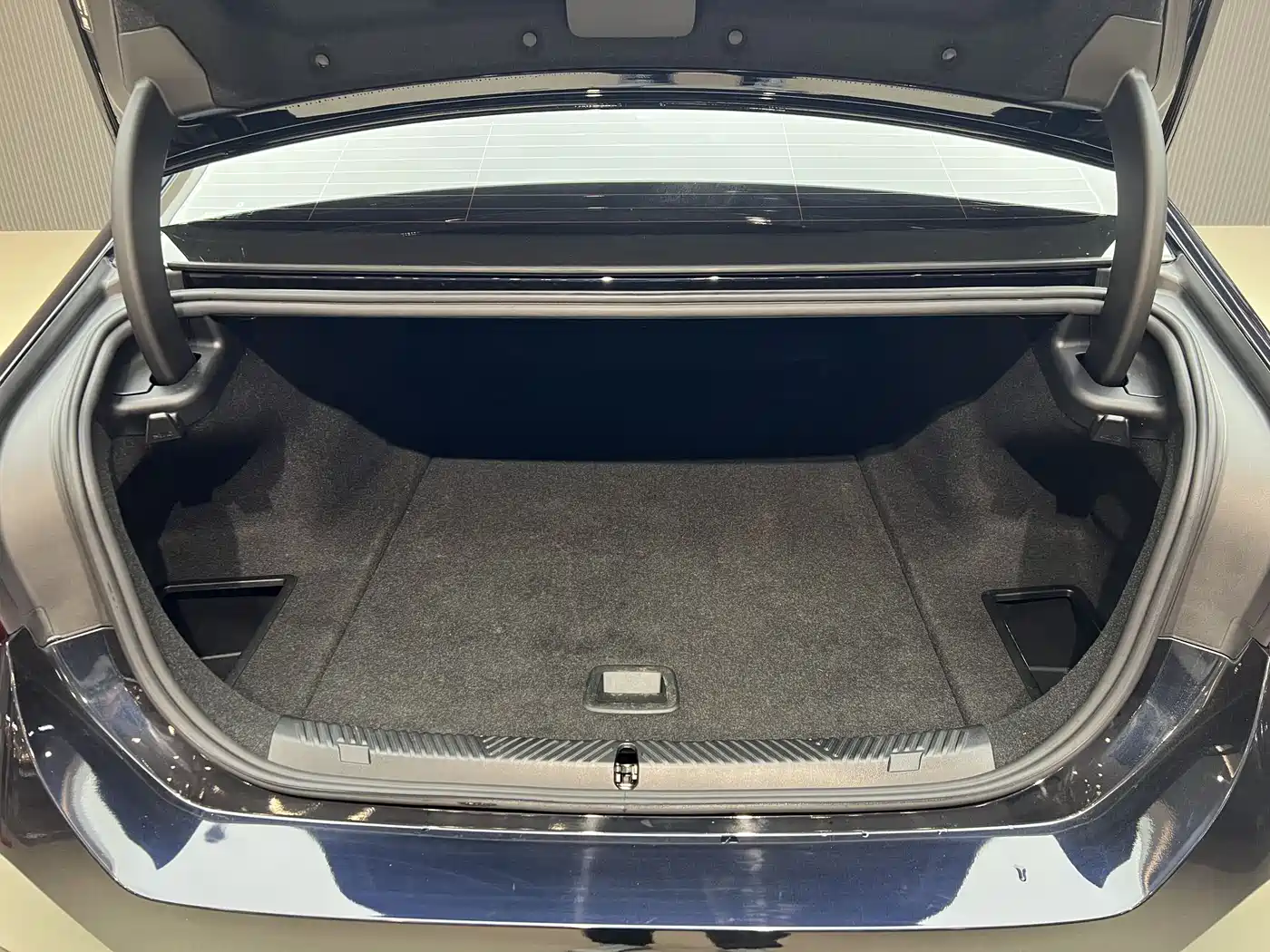 BMW i5 2024 eDrive 35L Premium Luxury Package фото 21