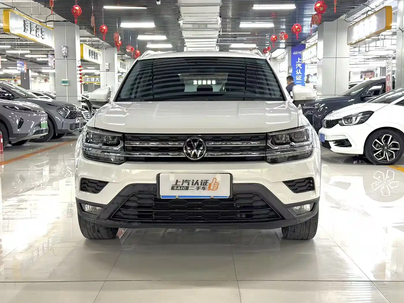 Volkswagen Tharu 2022 280TSI FWD Luxury Edition фото 2