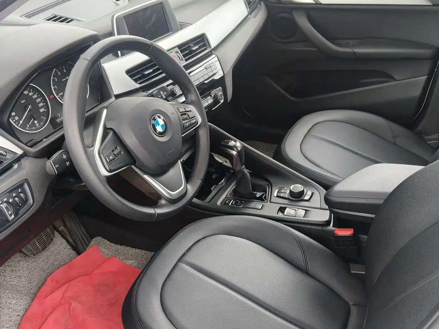 BMW X1 2018 sDrive18Li Fashion Model фото 8