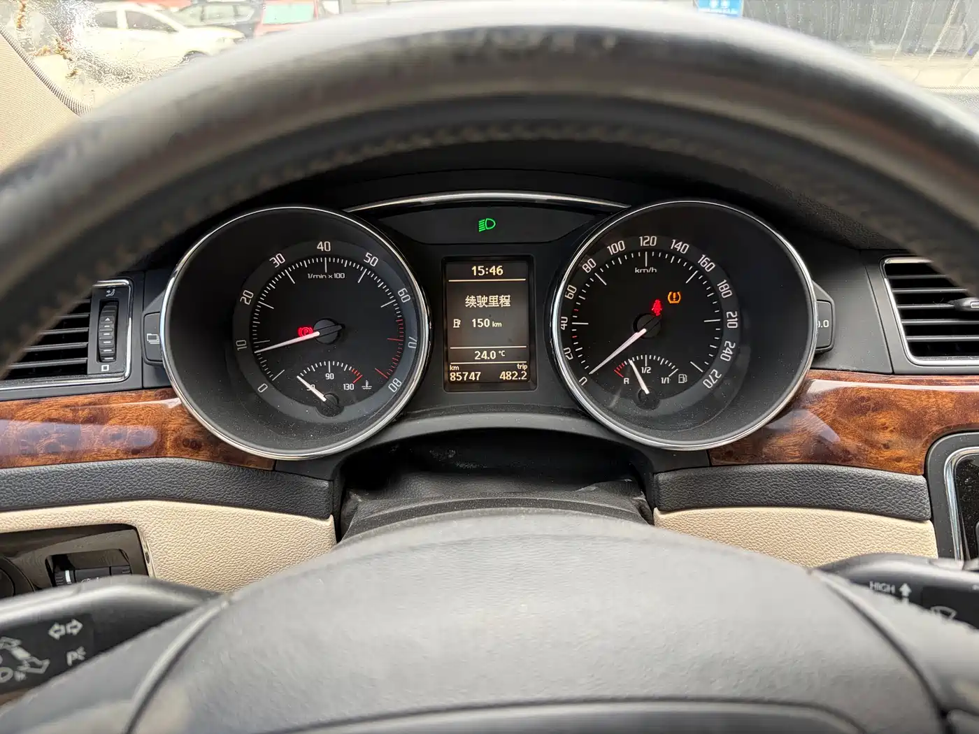 Škoda Superb 2012 1.8TSI Manual Elegance Edition фото 4