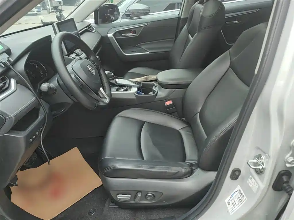 Toyota RAV4 Rongfang 2021 2.0L CVT 2WD Trend фото 15