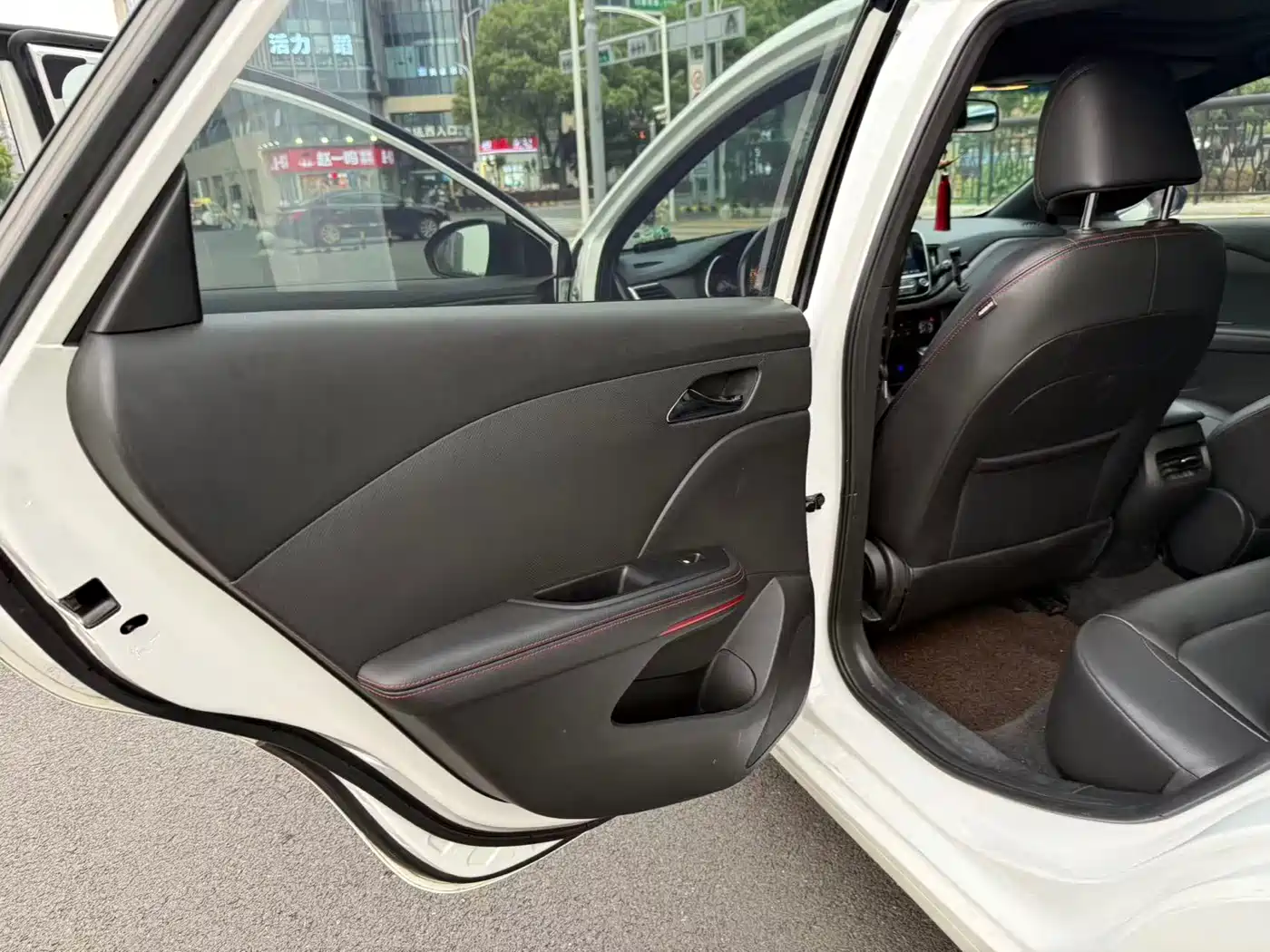 Chevrolet Monza 2020 Mild Hybrid RS 330T Automatic Smooth Edition фото 11