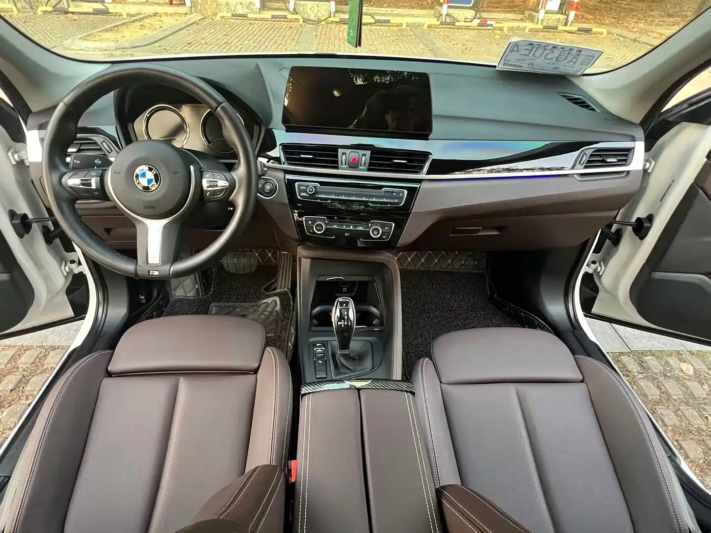 BMW X1 2022 sDrive25Li Leading фото 9