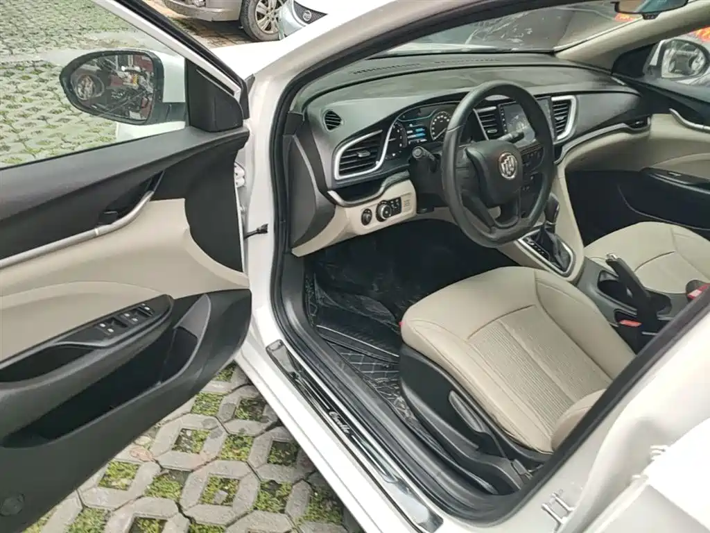 Buick Excelle 2017 15N Automatic Elite фото 16