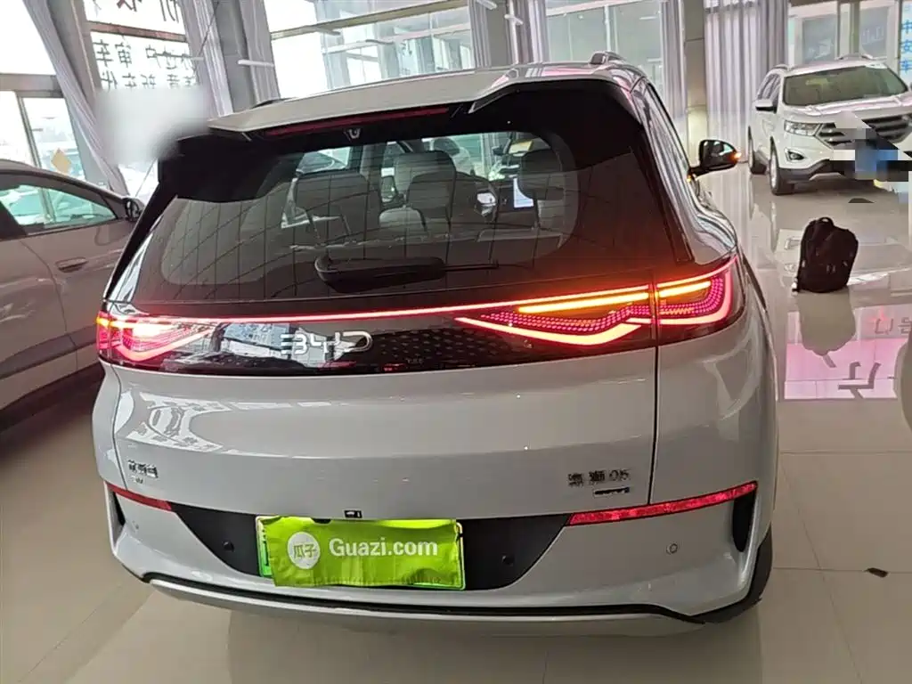 BYD Hai Shi 05 EV 2025 520KM Smart Navigation Edition фото 6