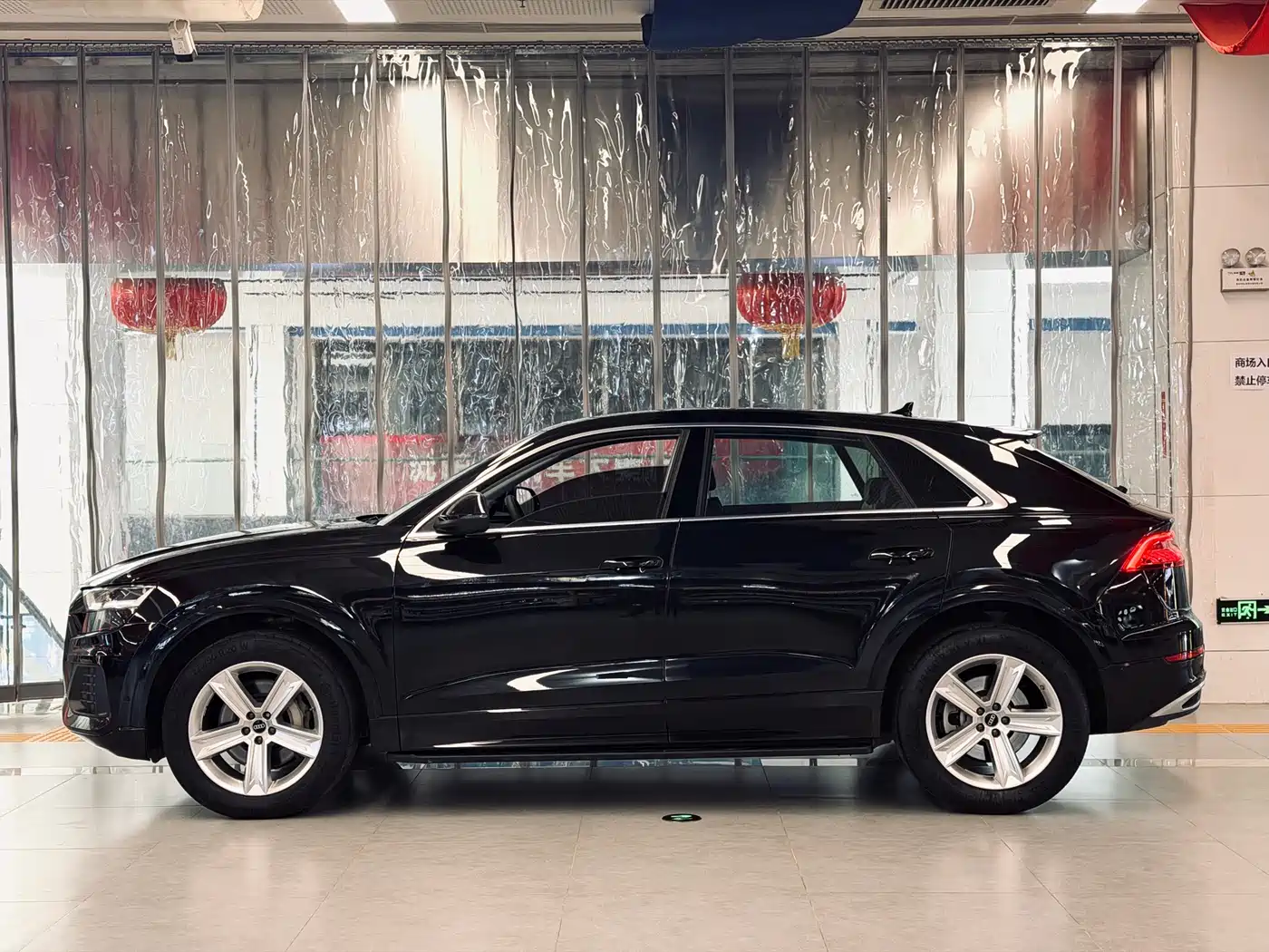 Audi Q8 2021 Model 45 TFSI Luxury Elegance фото 3