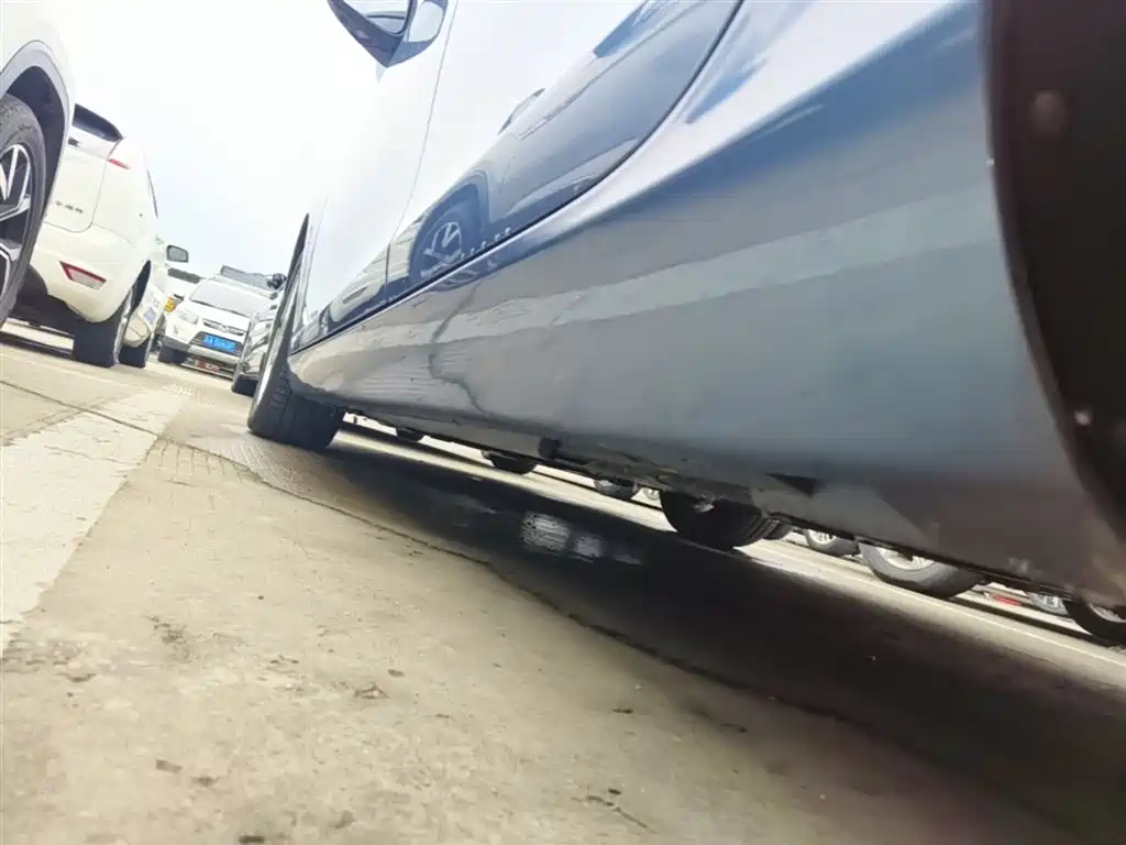 Фото 22 - Volvo V40