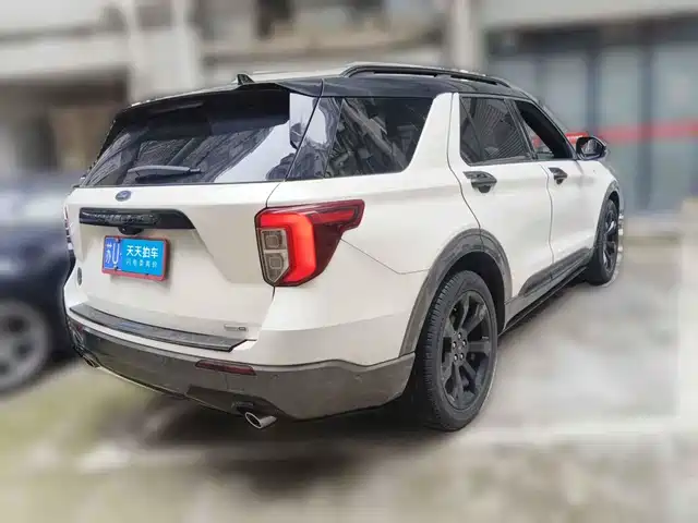 Ford Explorer 2020 Model EcoBoost 285 AWD Sport ST-LINE 7-Seater — фото 2