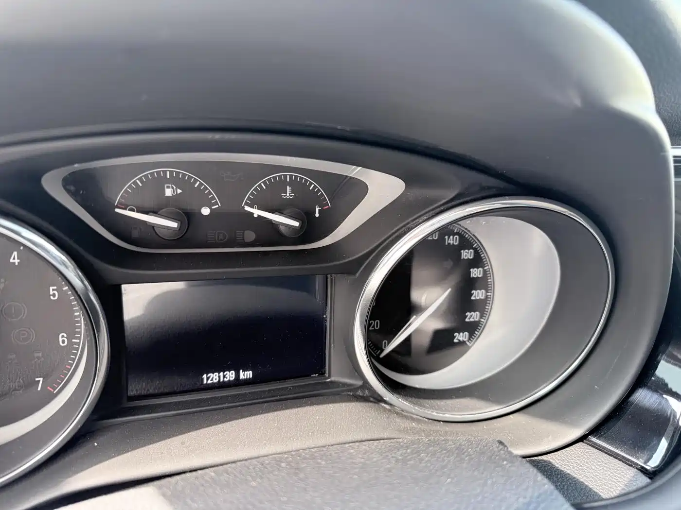 Buick Envision Plus 2018 20T 2WD Leading фото 6