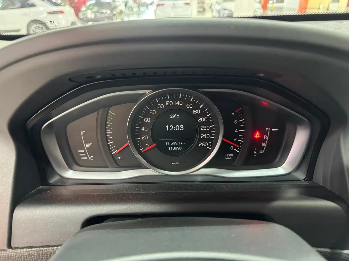 Фото 17 - Volvo XC60