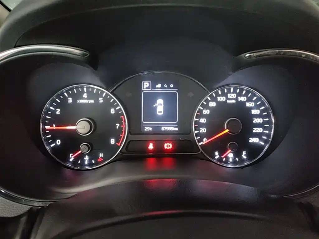 Kia K3 2017 1.6L Automatic 15th Anniversary Special GLS фото 12