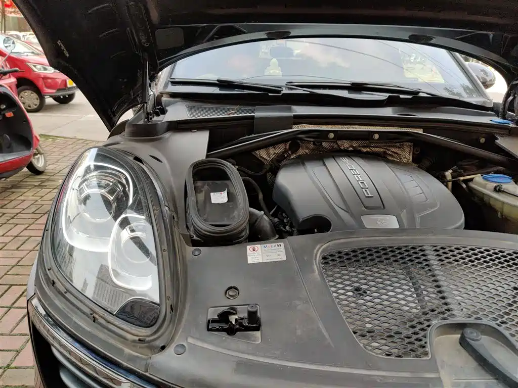 Porsche Macan 2014 Macan 2.0T фото 21