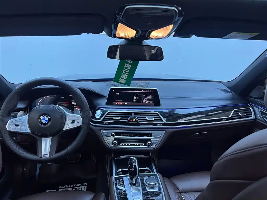 BMW 7 Series 2019 740Li Leading M Sport Package фото 22