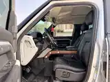 Фото 9 - Land Rover Defender