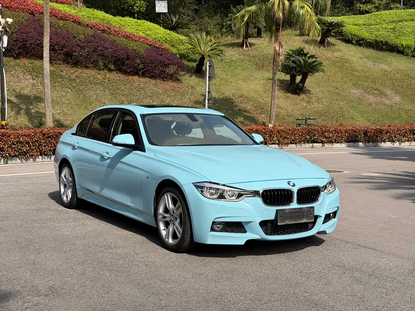 BMW 3 Series 2018 320Li M Sport Black Night Edition фото 3