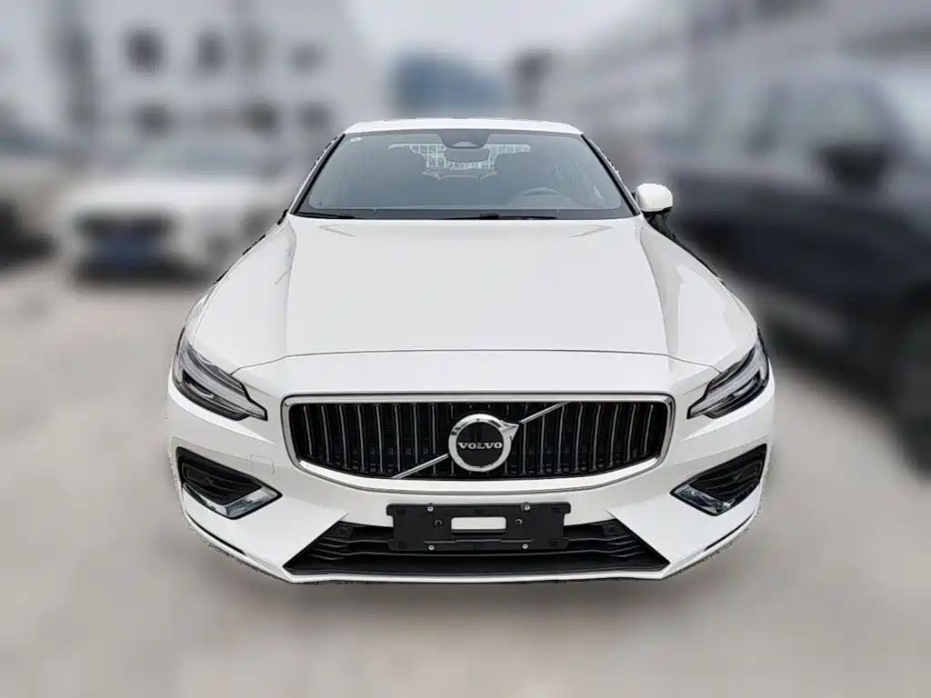 2025 Volvo S60