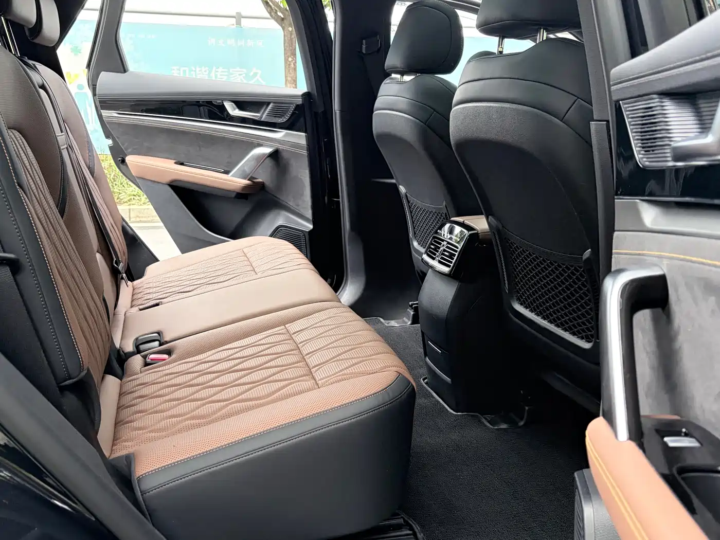 BYD Tang New Energy 2023 Model DM-i Champion Edition 112KM Deluxe фото 18