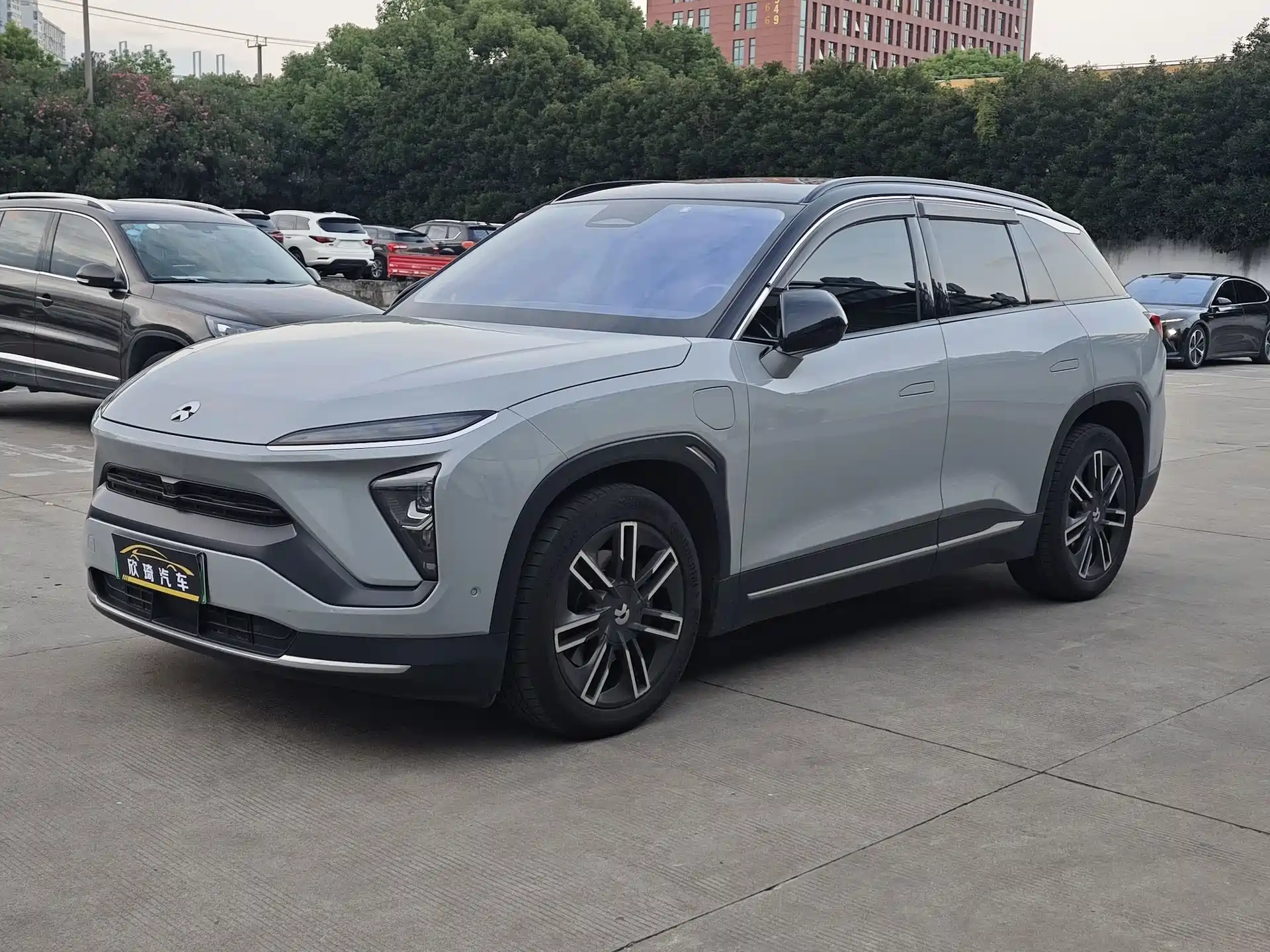 Фото 1 - NIO ES6
