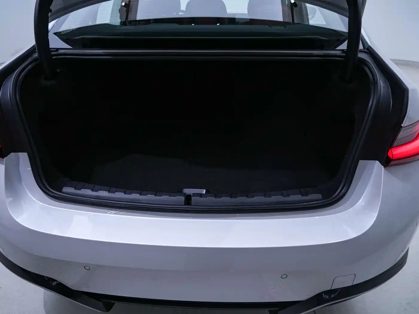 BMW i3 2025 2026 eDrive 35 L