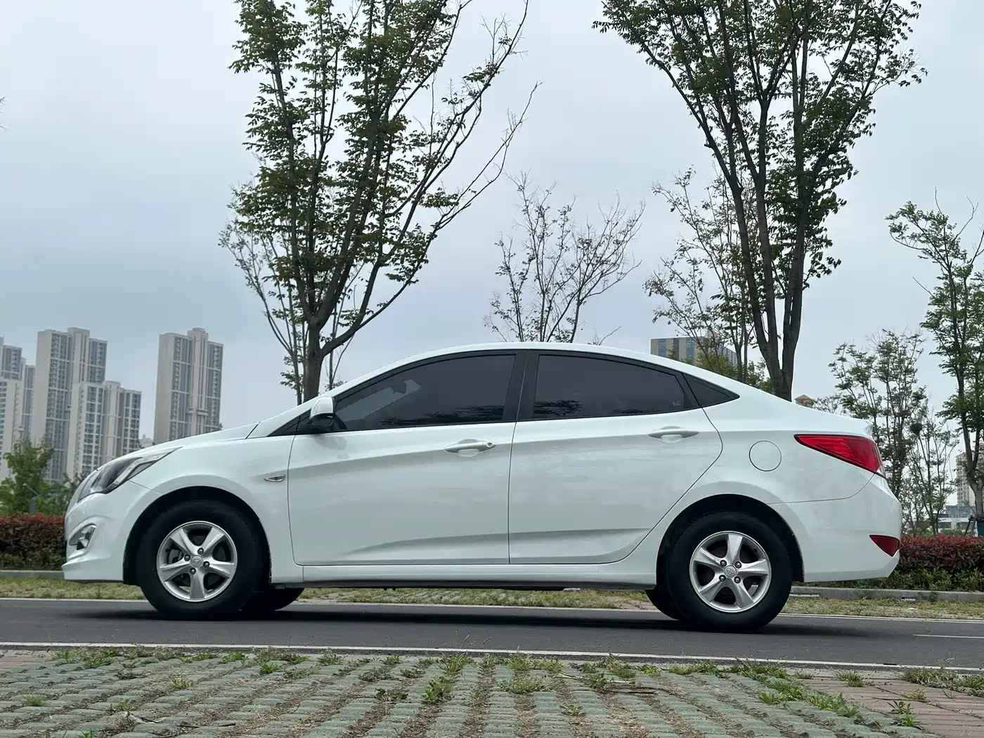 Hyundai Verna 2014 1.4L Automatic Smart GLS фото 3