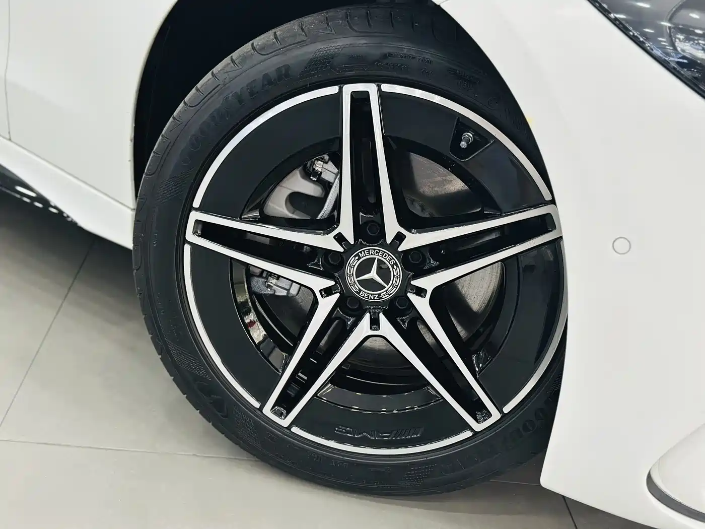 Mercedes-Benz C-Class 2024 C 260 L Night Edition Sport фото 10