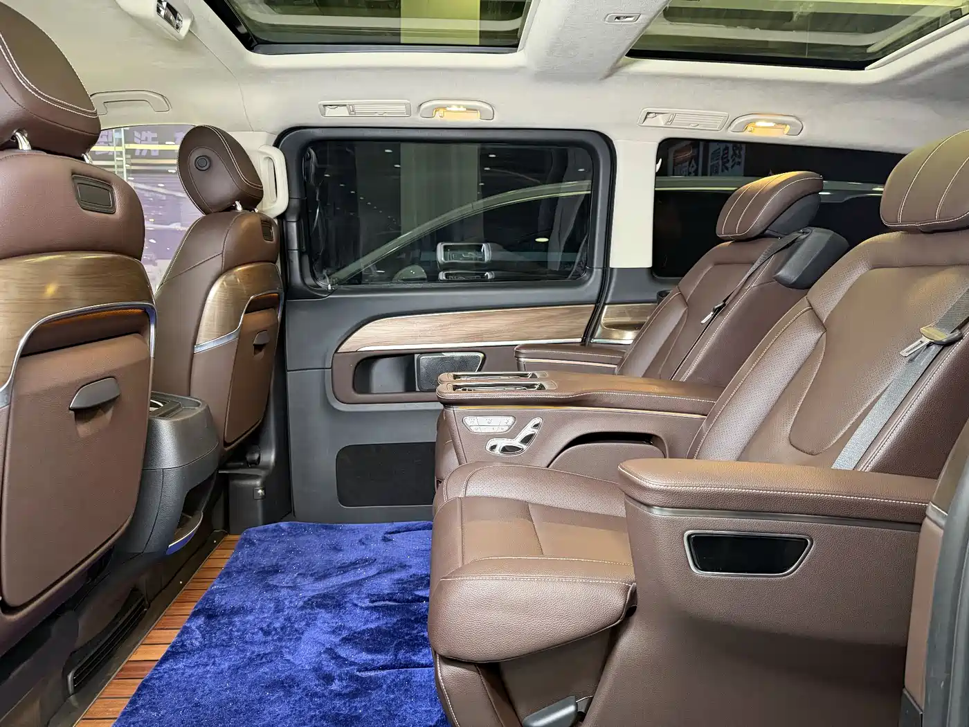 MERCEDES-BENZ V CLASS