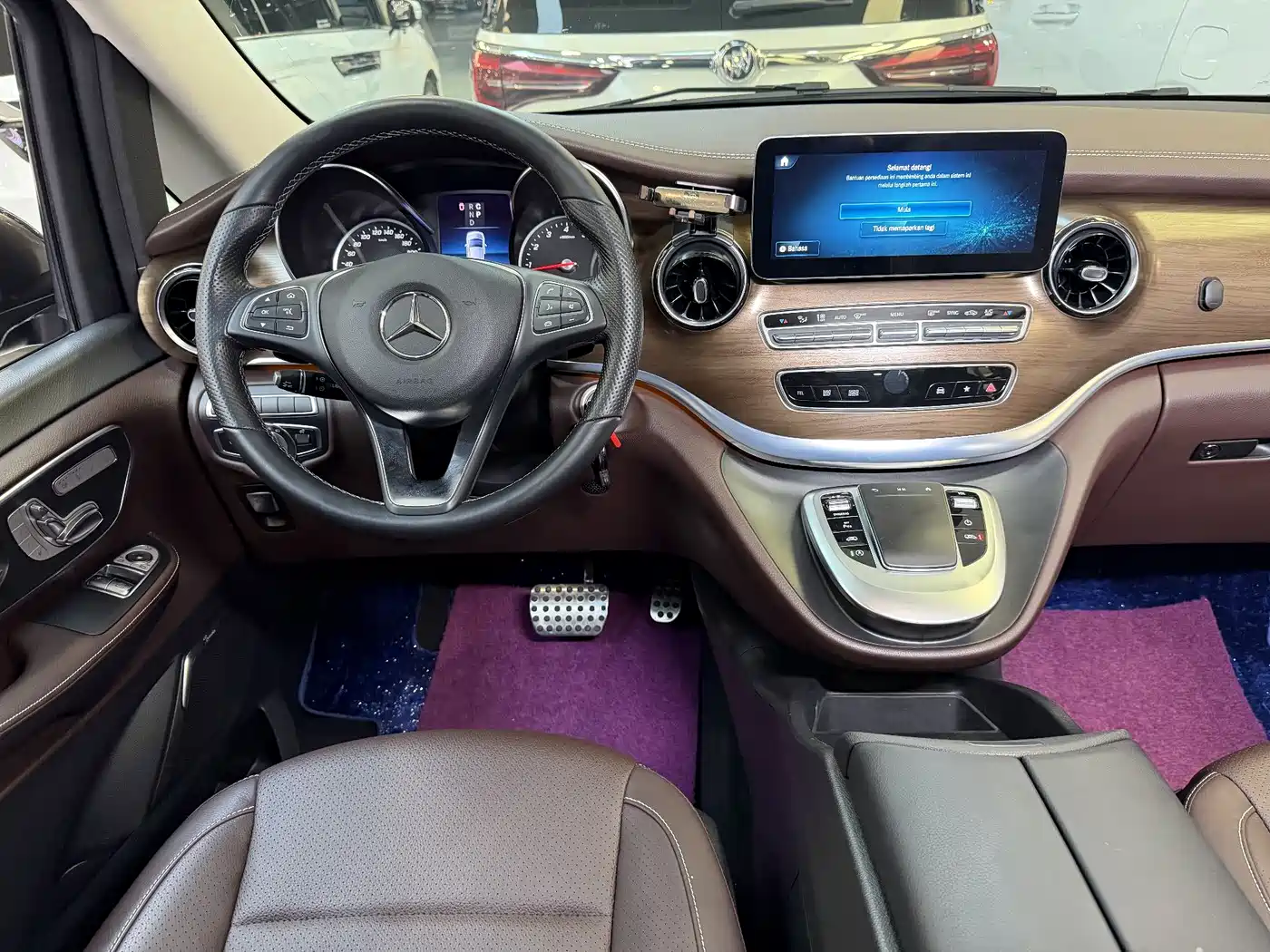 MERCEDES-BENZ V CLASS