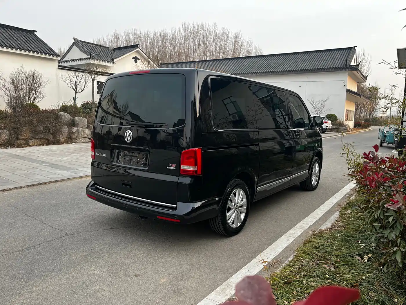 Volkswagen Multivan 2012 2.0TSI 4WD Premium фото 6