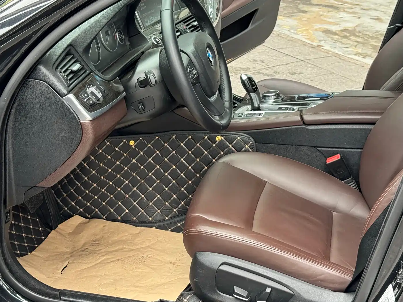 BMW 5 Series 2014 525Li Luxury Design Package фото 3