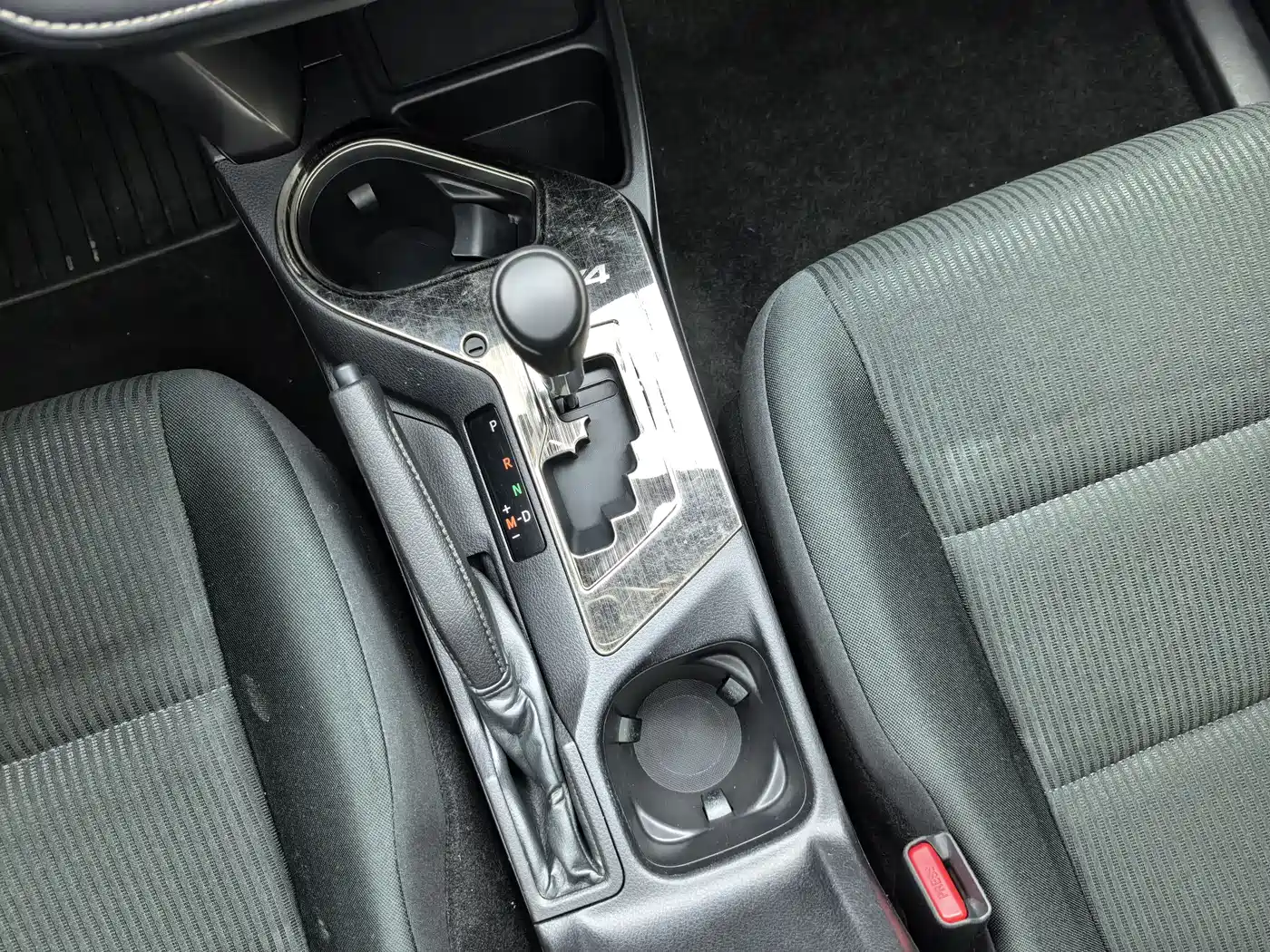 Toyota RAV4 Rongfang 2016 2.0L CVT 2WD Comfort (China V) фото 12