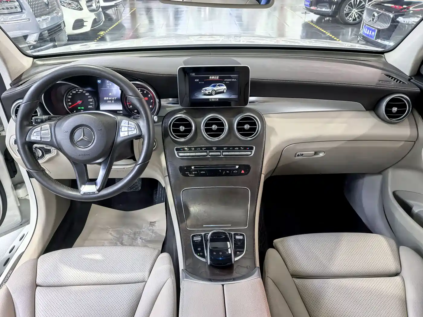 Mercedes-Benz GLC 2016 GLC 300 4MATIC Dynamic фото 12