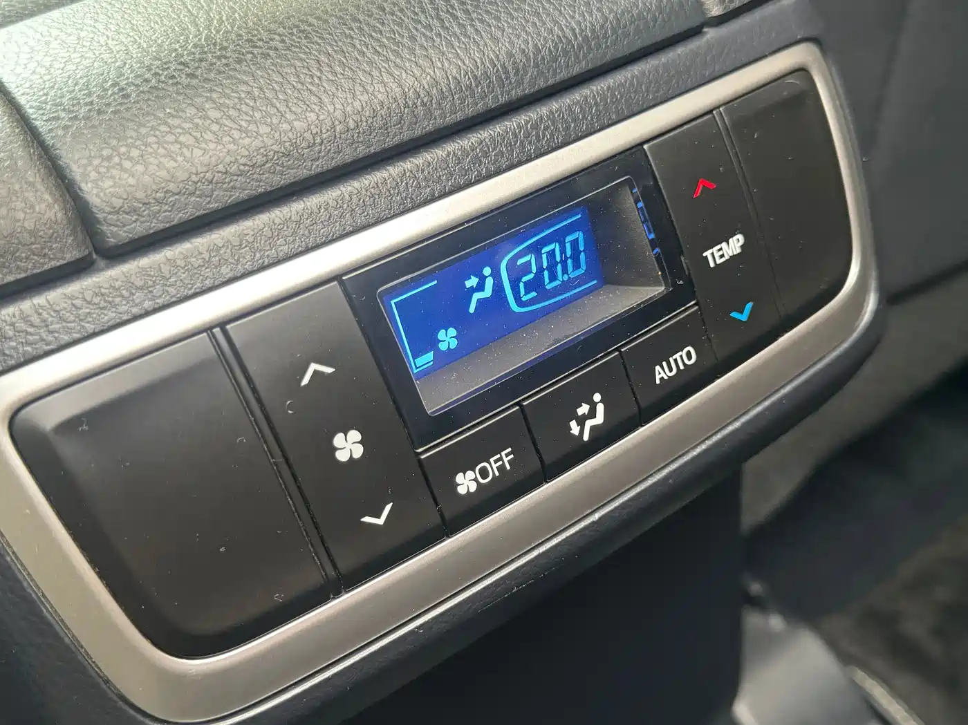 Toyota Highlander 2017 2.0T 4WD Premium 7-Seater фото 21