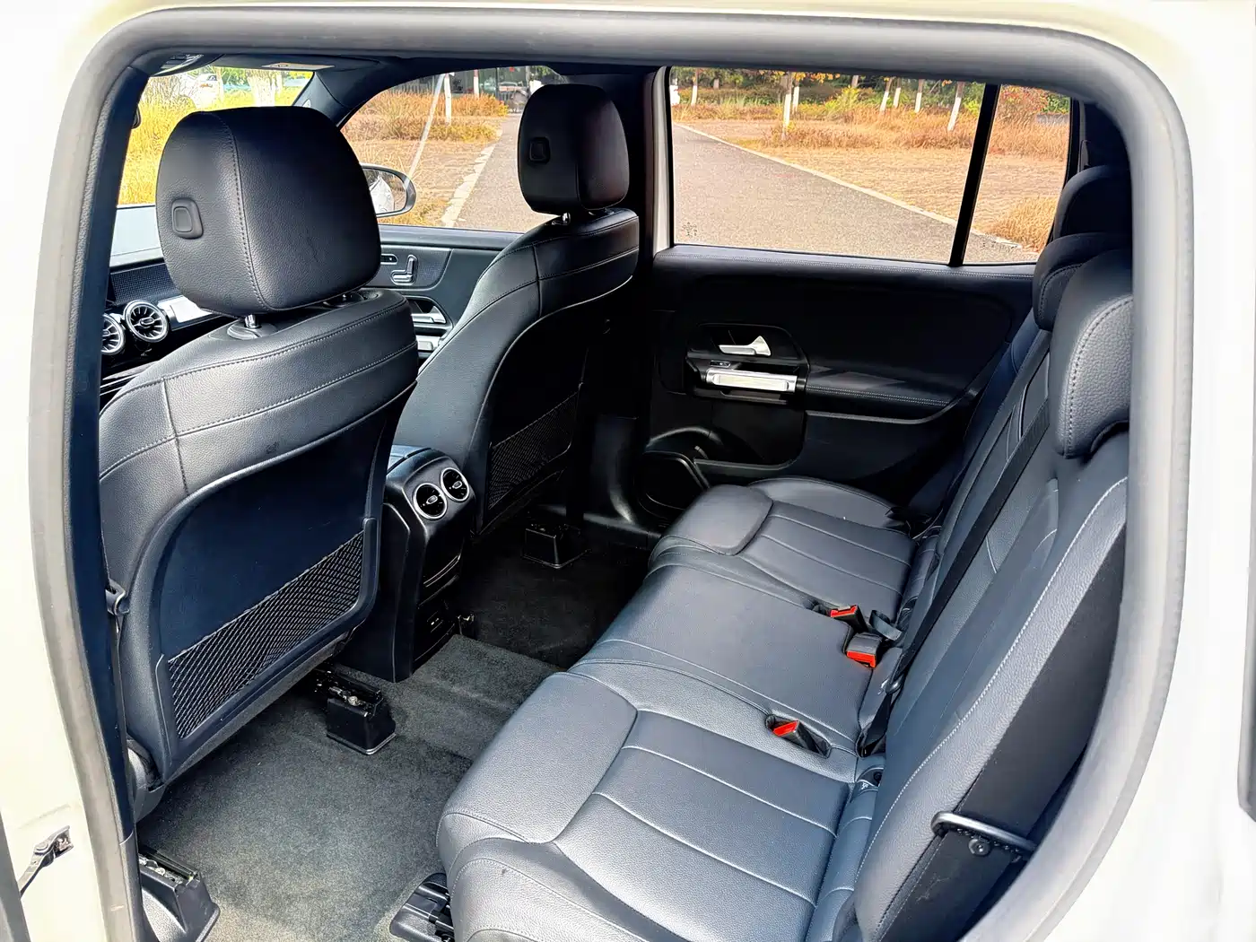 Mercedes-Benz GLB 2021 GLB 200 Dynamic фото 28