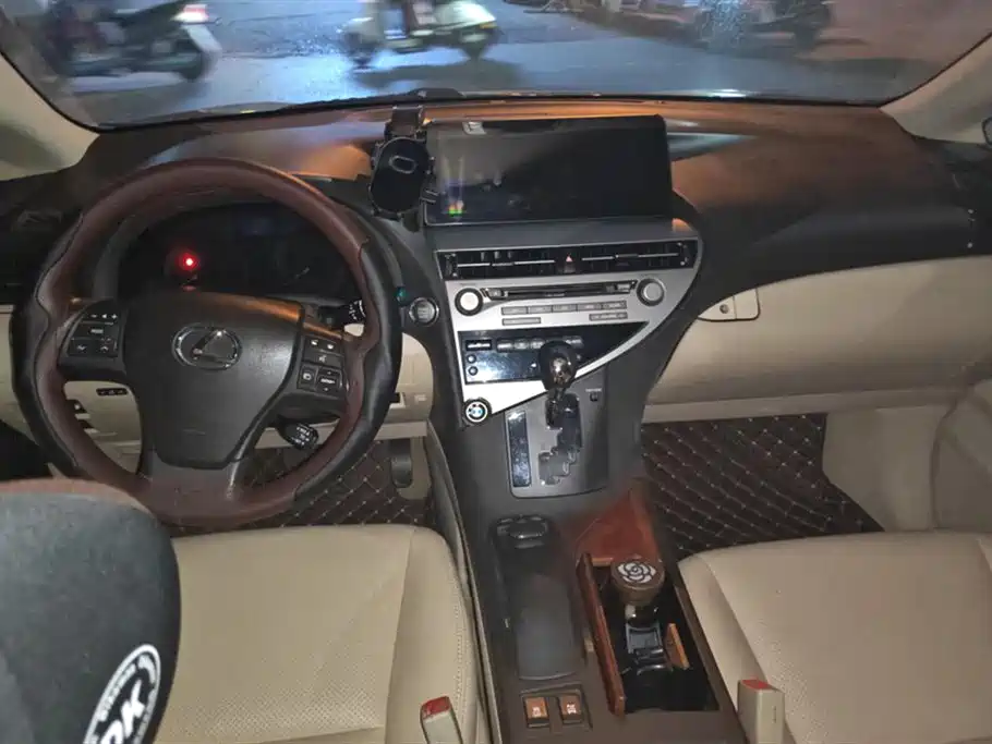 Lexus RX Classic 2009 Model 350 Luxury Edition фото 12