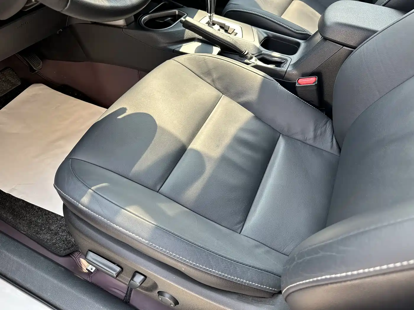 Toyota RAV4 Rongfang 2016 2.5L Automatic 4WD Elite фото 9