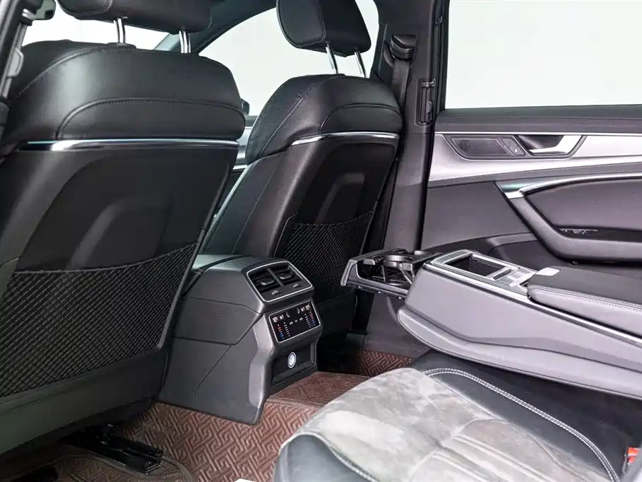 Audi A6L 2022 45 TFSI quattro Premium Dynamic фото 8