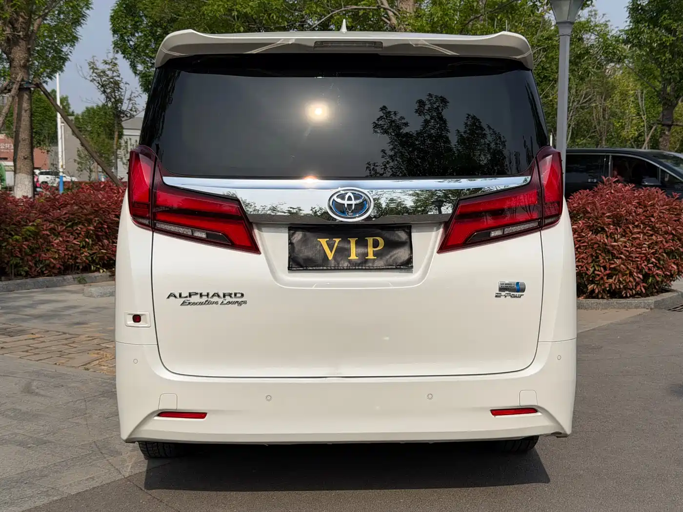 Toyota Alphard 2021 Hybrid 2.5L Premium фото 29