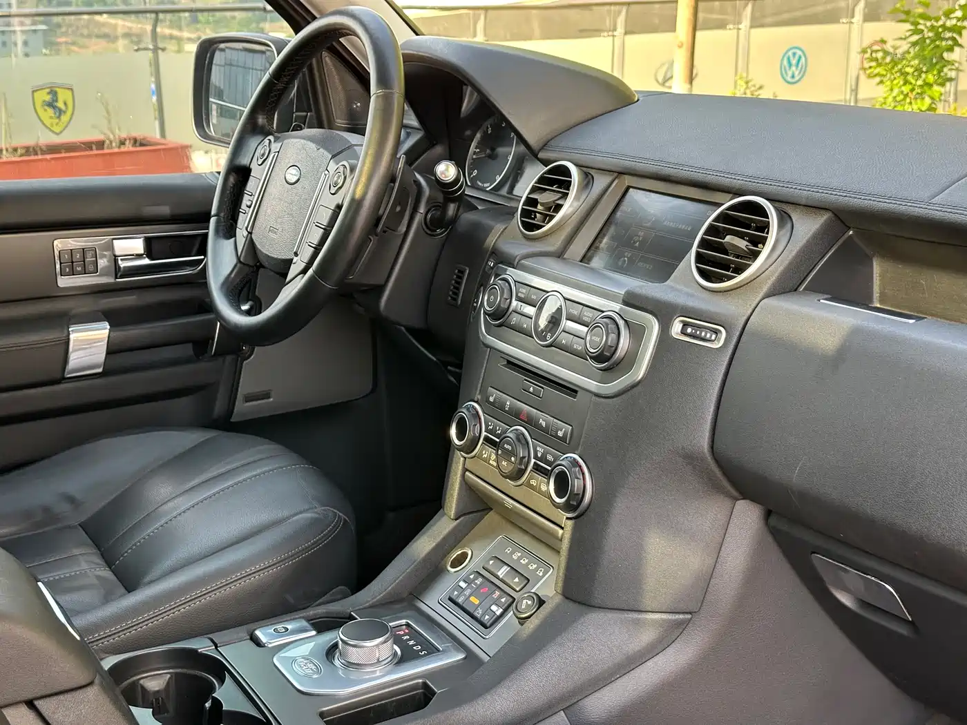 Land Rover Discovery 2012 3.0 SDV6 HSE Diesel фото 12