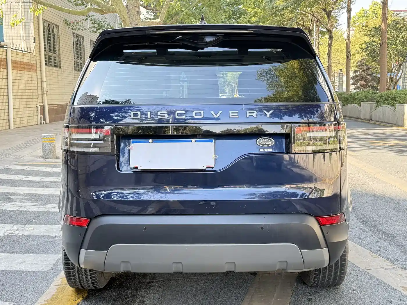 Land Rover Discovery 2017 3.0 SC V6 SE фото 5