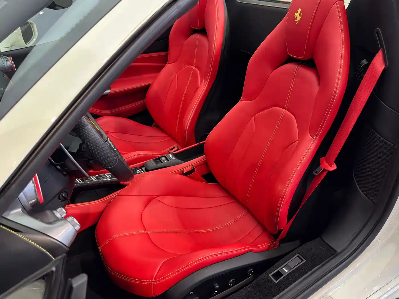 Ferrari F8 2021 2020 Spider 3.9T V8