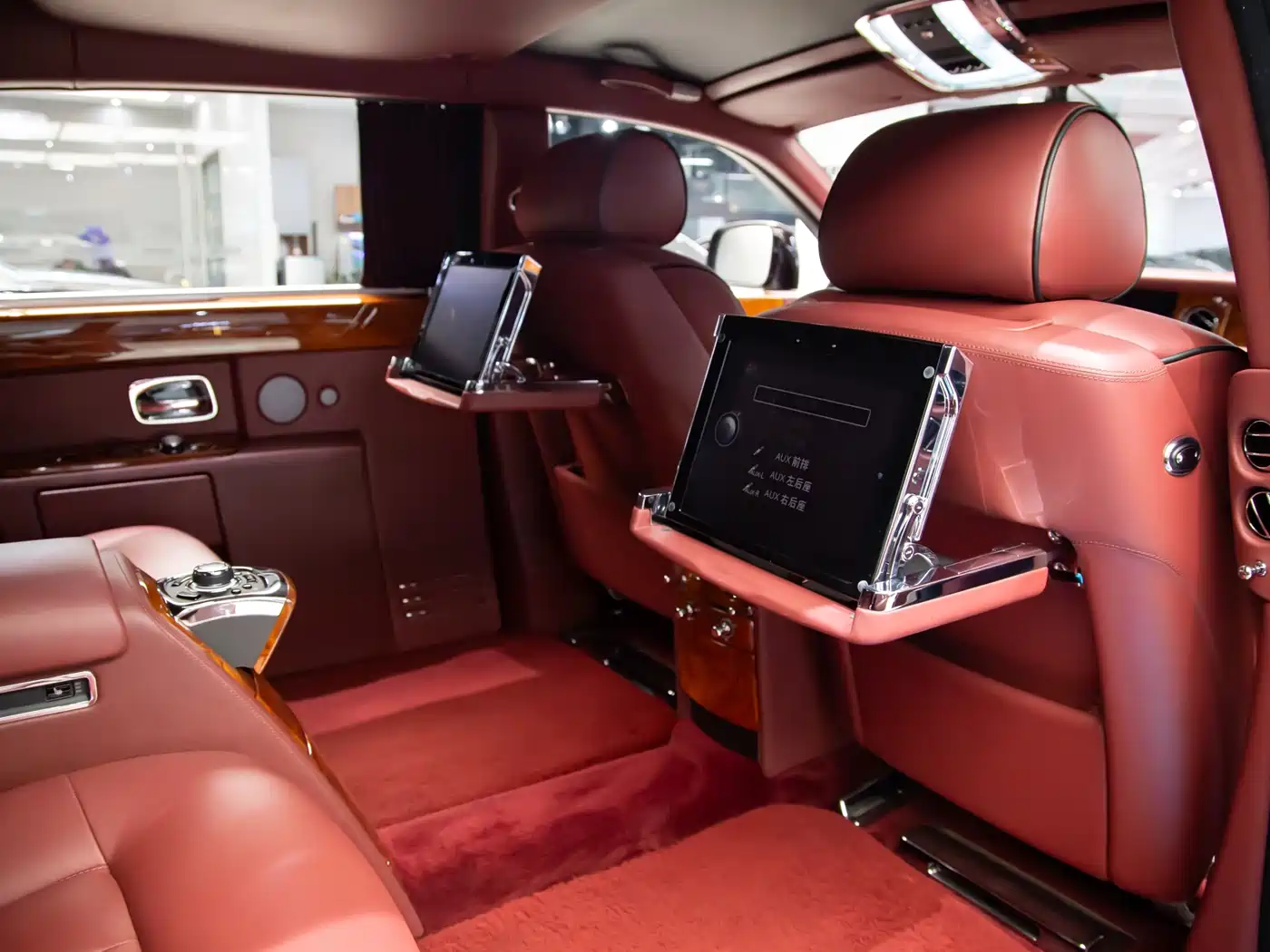 Rolls-Royce Phantom 2014 2013 6.7L Extended Wheelbase (EWB)