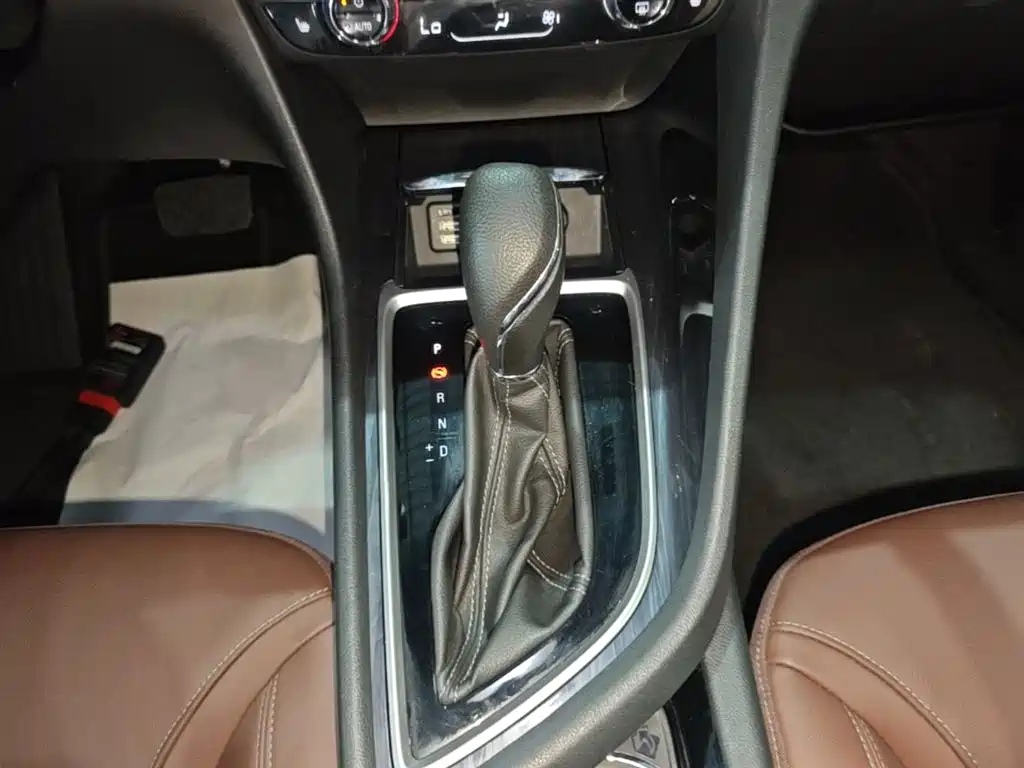 Buick GL6 2019 18T 6-seat Connected Luxury China VI фото 14