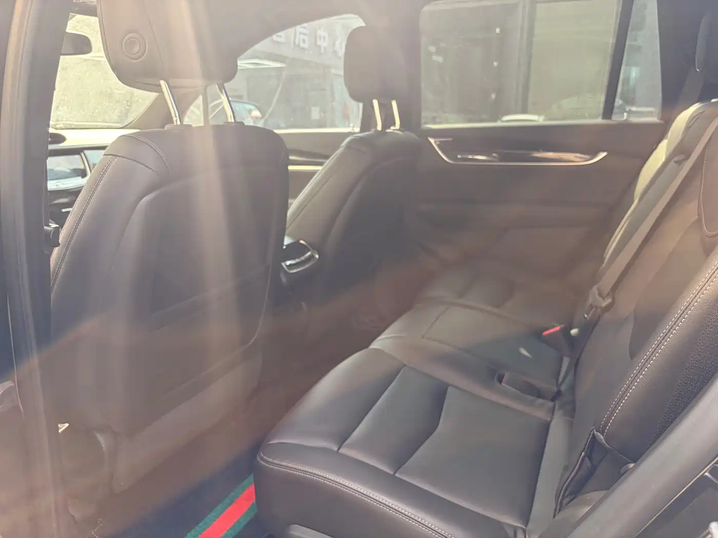 Cadillac XT6 2022 2.0T 6-Seater 4WD Luxury Edition фото 6