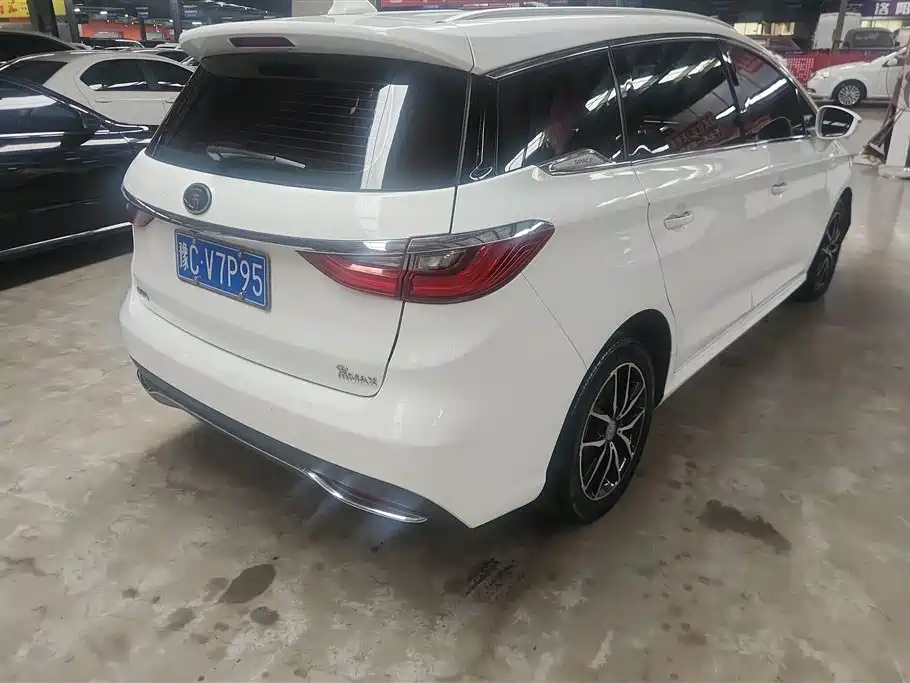 BYD Song MAX 2018 1.5T Auto Smart Connected Elite 6-Seater фото 3
