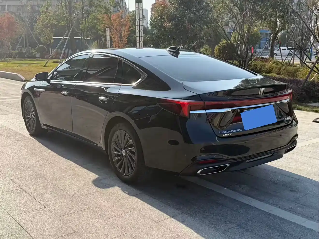 Buick LaCrosse 2025 Model 28T Platinum Edition фото 7